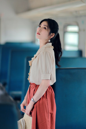 从卧室到厨房一直CHH