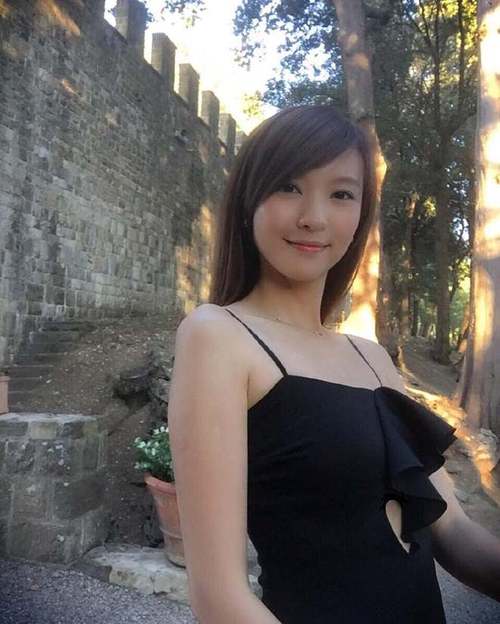 巨乳空姐制服av中文字幕